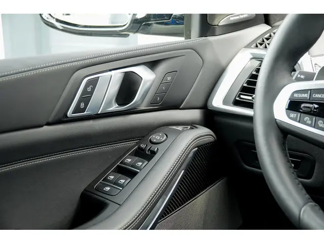 BMW X5 xDrive50e 2024 Hybride Benzine 38