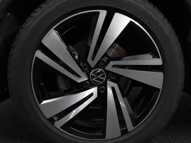Volkswagen T-Roc 1.5 TSI R-Line+ 2025 Benzine 31