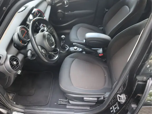 MINI One 1.5 2019 Benzine 13