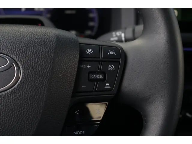 Toyota C-HR Hybrid 140 Executive 2024 Hybride Benzine 15