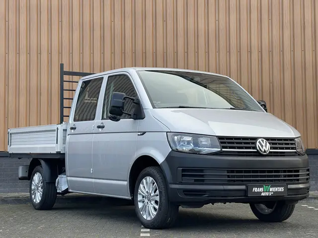 Volkswagen Transporter 2.0 TDI L2H1 DC 2017 Diesel 3