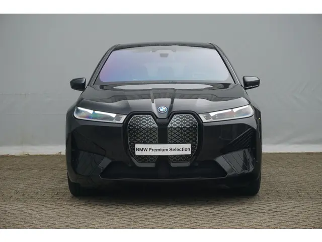 BMW iX xDrive40 2024 Elektrisch 3
