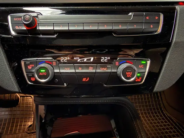 BMW X1 sDrive18i Executive Edition | 2019 Benzine 20