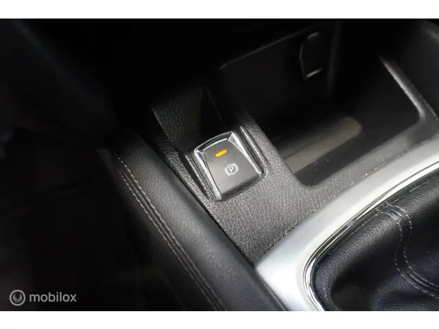 Nissan QASHQAI 1.2 Connect Edition 2015 Benzine 24