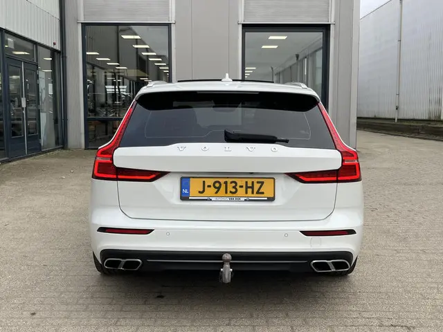 Volvo V60 2.0 B3 Business Pro 2020 Benzine 62