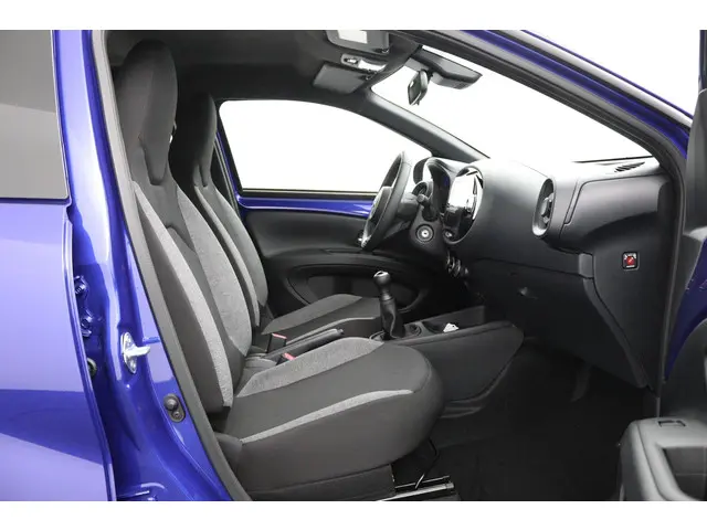 Toyota Aygo X 1.0 VVT-i MT Play 2025 Benzine 22