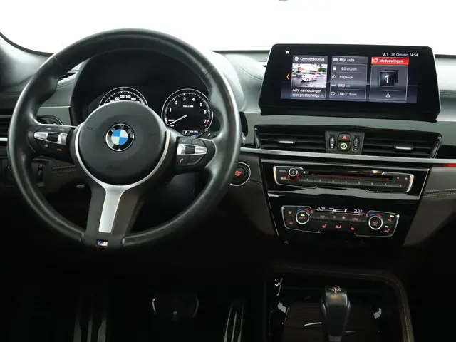 BMW X2 xDrive25e 2021 Hybride Benzine 65