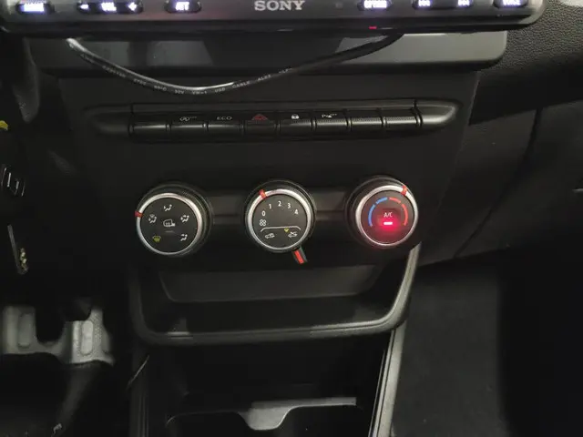 Renault Express 1.5dCi Euro 6! 2022 Diesel 11