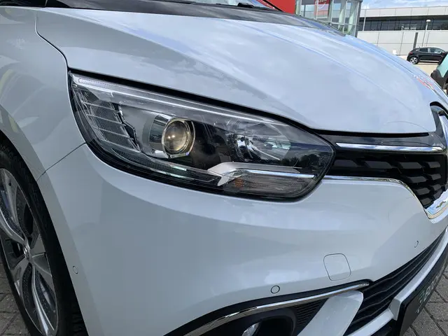 Renault Scénic 1.3 TCe Intens 2018 Benzine 24