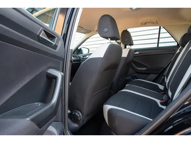 Volkswagen T-Roc 2.0 TSI 4Motion Sport 2018 Benzine 13