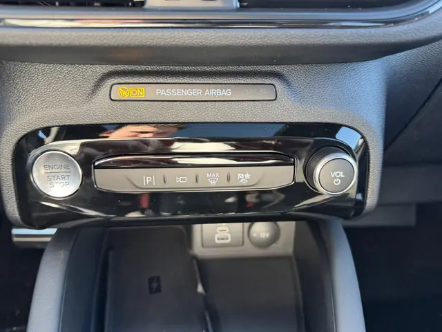 Ford Kuga 2.5 PHEV ST-Line X 2025 Hybride Benzine 31