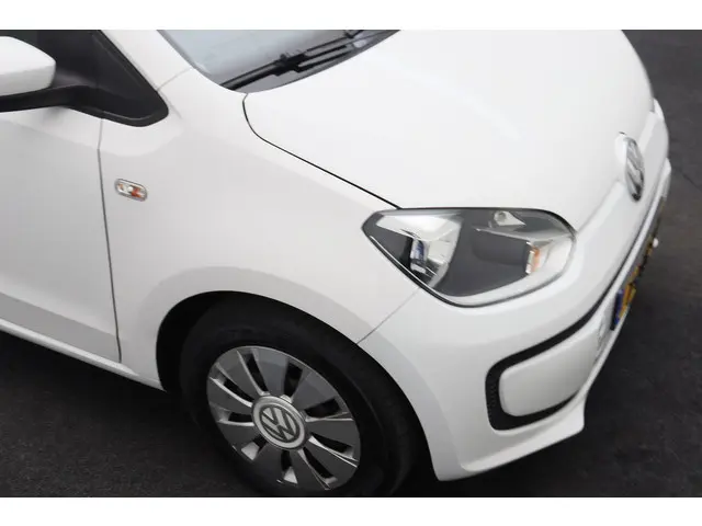 Volkswagen up! 1.0 move up! BlueMotion 2015 Benzine 25