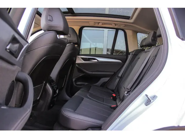 BMW X3 xDrive30e Executive 2020 Hybride Benzine 19