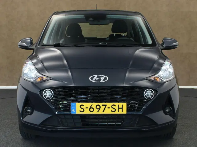 Hyundai i10 1.0 Comfort 2023 Benzine 8