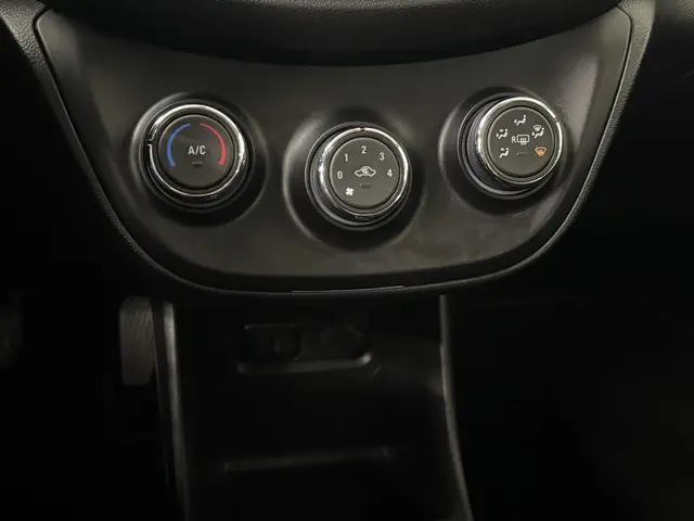 Opel KARL 1.0 Rocks Online Edition 2018 Benzine 14