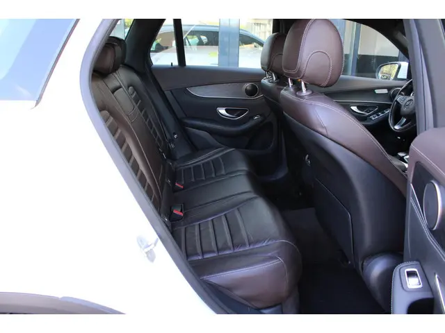 Mercedes-Benz GLC 220 d 4MATIC Prestige 2015 Diesel 13