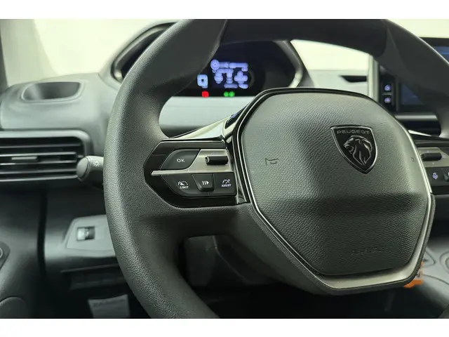 Peugeot Partner 1.5 BlueHDi 100 S&S L1 2024 Diesel 18