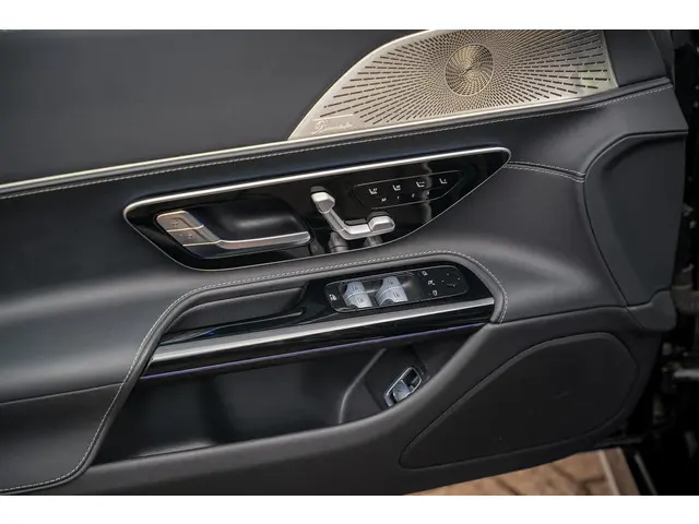 Mercedes-Benz SL Roadster AMG 63 4MATIC+ 2023 Benzine 14