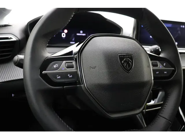 Peugeot 208 1.2 PureTech 100 Allure 2024 Benzine 28