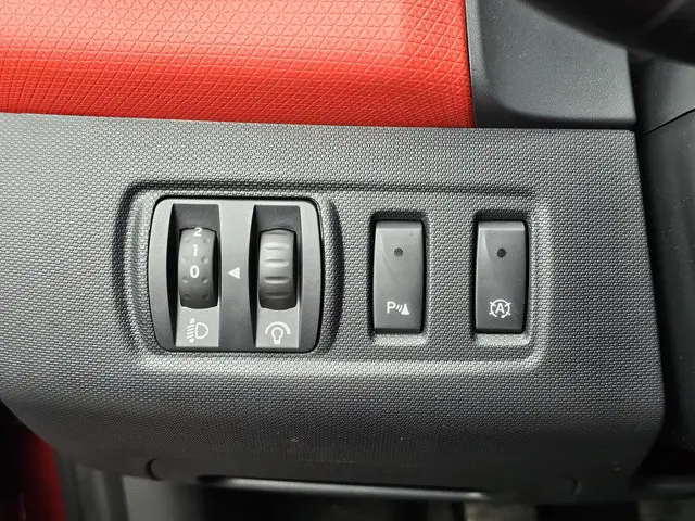 Renault Clio 0.9 TCe Dynamique 2015 Benzine 13