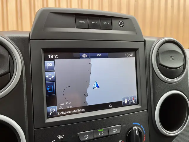 Peugeot Partner 1.6 BlueHDi 75 L1 Premium 2017 Diesel 18