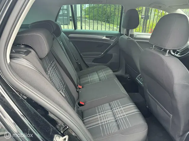 Volkswagen Golf 1.4 TSI Highline 2015 Benzine 14
