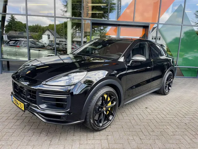Porsche Cayenne Coupé 4.0 Turbo GT 2023 Benzine 52