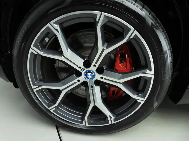 BMW X5 xDrive50e 2025 Hybride Benzine 53