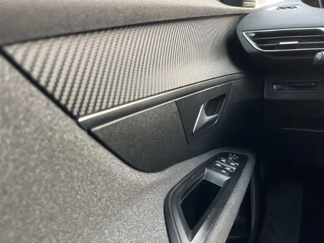 Peugeot 5008 1.2 PureTech Active 2019 Benzine 13