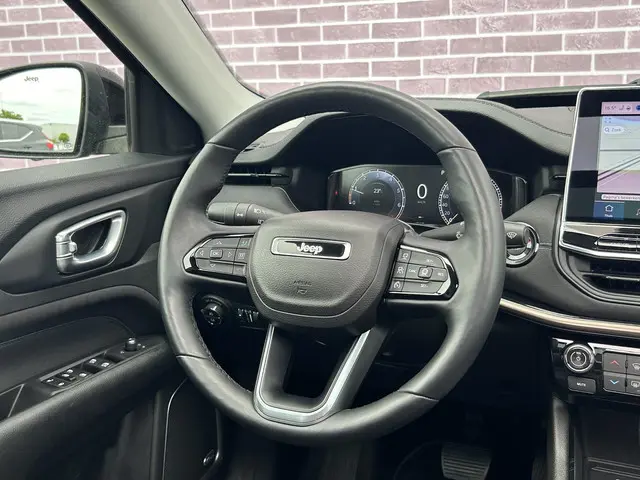 Jeep Compass 1.5T e-Hybrid Limited 2022 Hybride Benzine 12