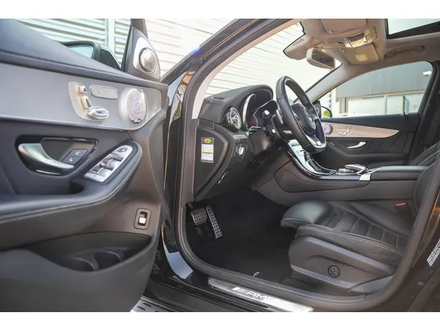 Mercedes-Benz GLC Coupé AMG 43 4MATIC 2018 Benzine 6