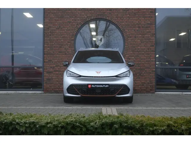 CUPRA Born Adrenaline 82 kWh 2023 Elektrisch 8