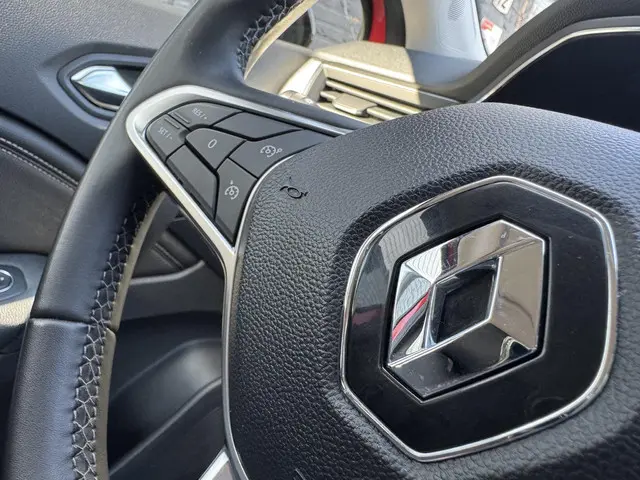 Renault Captur 1.3 TCe 140 Intens 2023 Benzine 30