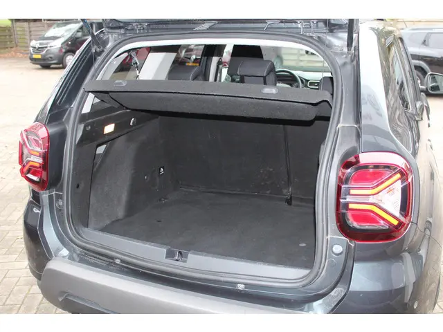 Dacia Duster 1.3 TCe 130 Journey 2023 Benzine 11