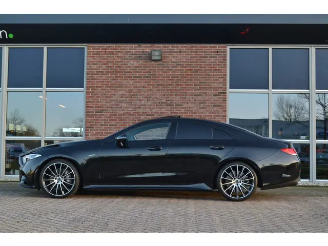 Mercedes-Benz CLS 450 4M Ed.1 AMG 2019 Benzine 19