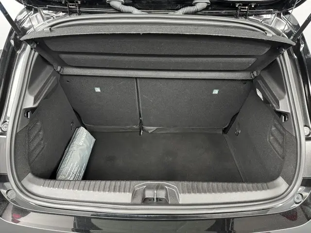 Renault Clio 1.0 TCe 90 Intens 2022 Benzine 17
