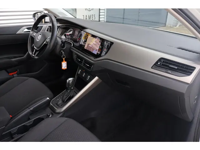 Volkswagen Polo 1.0 TSI Comfortline 2020 Benzine 18