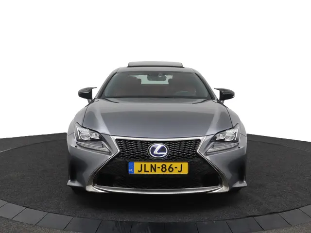 Lexus RC 300h F Sport Line 2016 Hybride Benzine 16