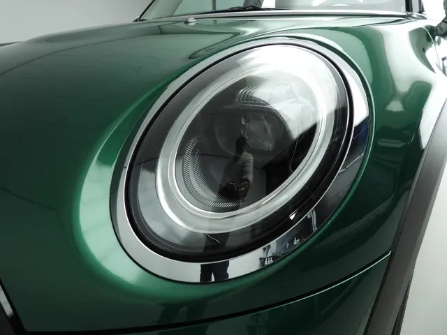 MINI 3-Deurs Cooper 2021 Benzine 30