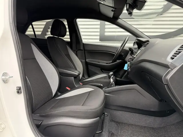 Hyundai i20 1.0 T-GDI Black Edition 2018 Benzine 9