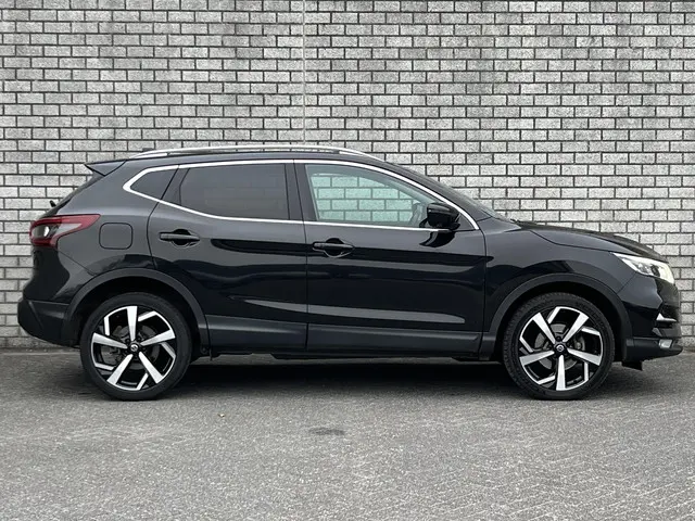 Nissan QASHQAI 1.3 DIG-T Premium Edition 2021 Benzine 22