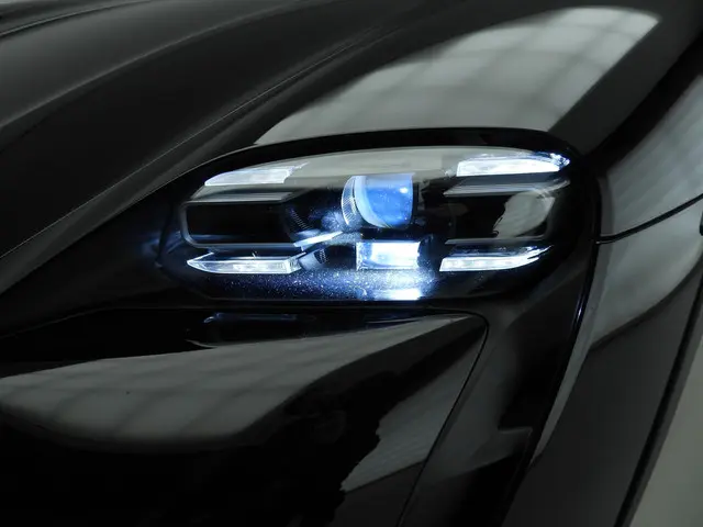 Porsche Taycan Cross Turismo 4 93 kWh 2022 Elektrisch 43