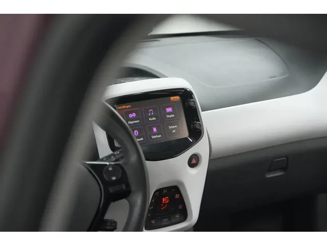 Peugeot 108 1.0 e-VTi Première 2014 Benzine 47