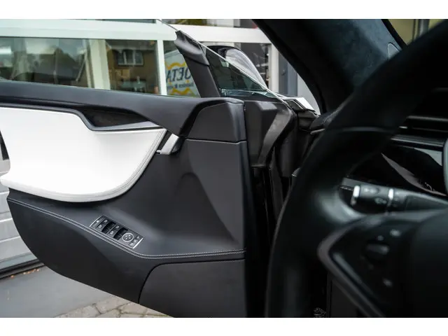 Tesla Model S Performance Ludicrous 2019 Elektrisch 10