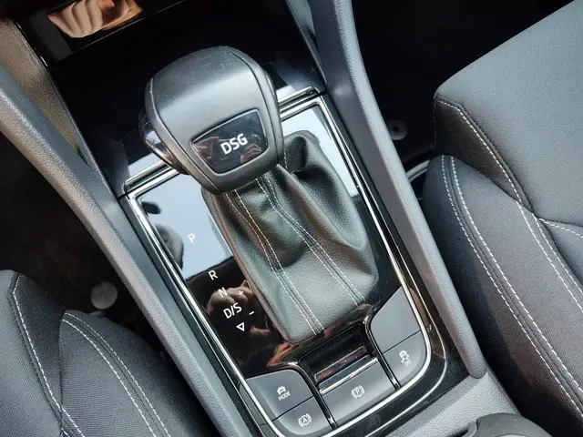 Škoda Karoq 1.5 TSI ACT Sportline Business 2020 Benzine 27
