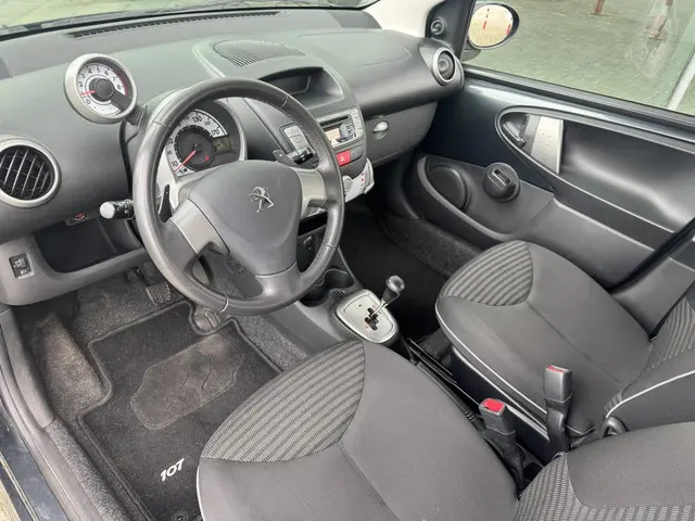 Peugeot 107 1.0 Active 5 Deurs Automaat 2014 Benzine 5