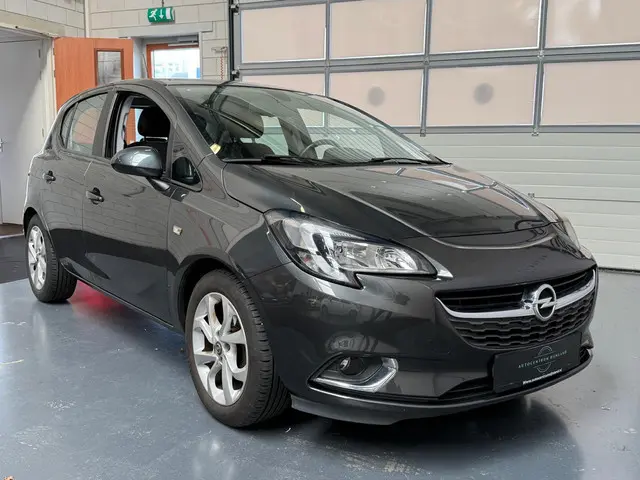 Opel Corsa 1.4 Online Edition 2017 Benzine 4
