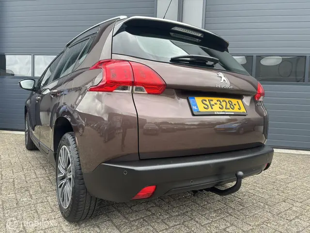 Peugeot 2008 1.6 e-HDi Blue Lease Executive 2014 Diesel 7