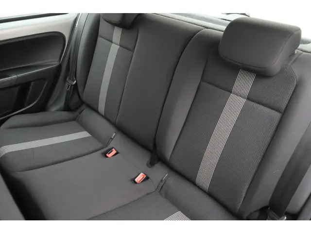 Volkswagen up! 1.0 BMT high up! 2018 Benzine 11