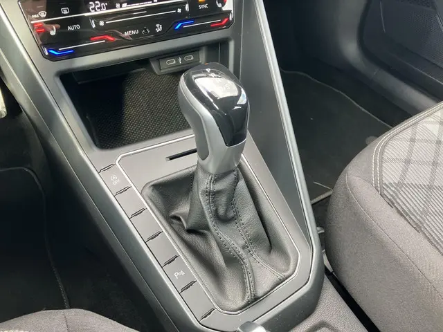 Volkswagen Polo 1.0TSI/95PK DSG R Line 2024 Benzine 15